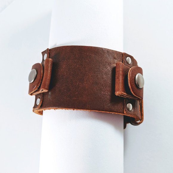 Fossil Other - EUC Fossil Leather Cuff Watch Strap